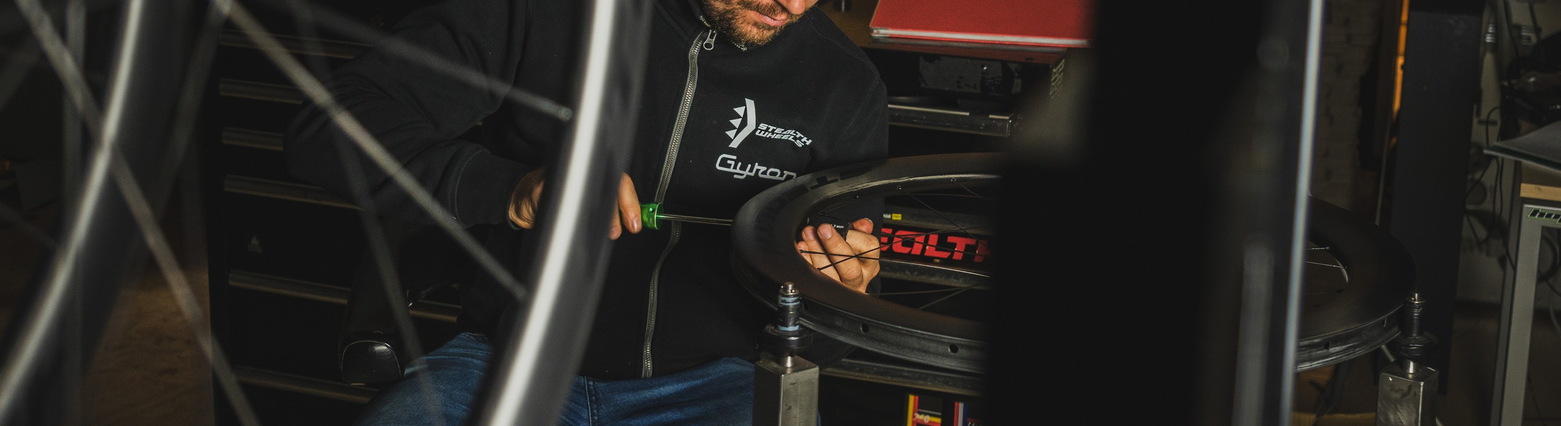 Stealth Wheels Handgemaakt vs standaard